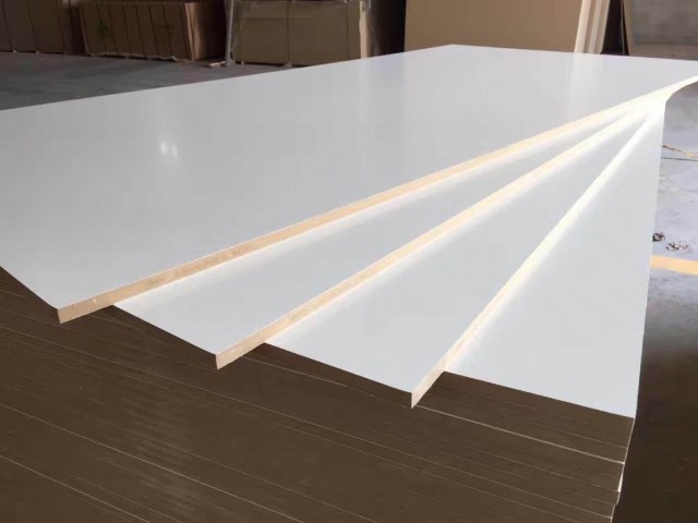White Melamine MDF 1220x2440mm